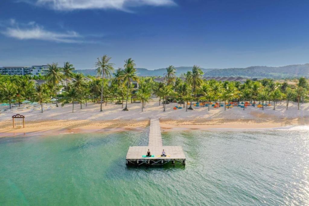 Marina Resort Waterfront Minh Phu Quoc Beach Swimming Pool Extérieur photo