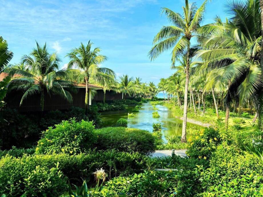 Marina Resort Waterfront Minh Phu Quoc Beach Swimming Pool Extérieur photo
